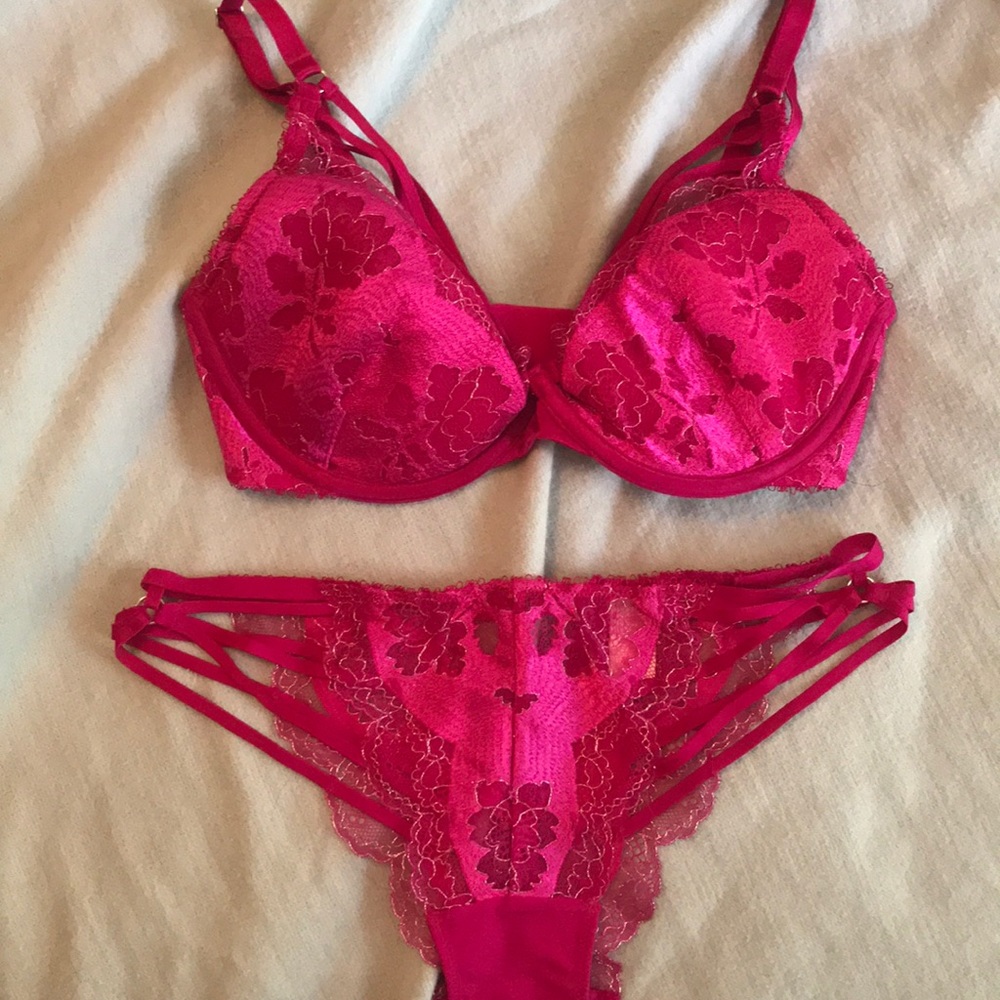 Victoria’s Secret set